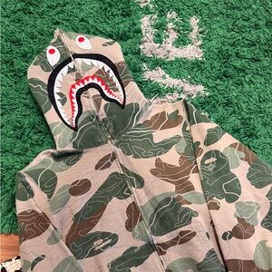 BAPE Layered Line 3M Camo Shark Full Zip Hoodie – Green Camo – Medium Pre-Owned